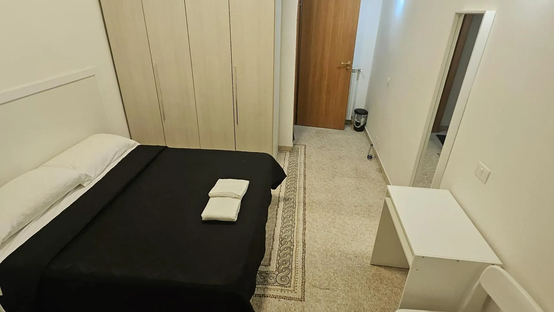 Roma Comfort Inn إيطاليا