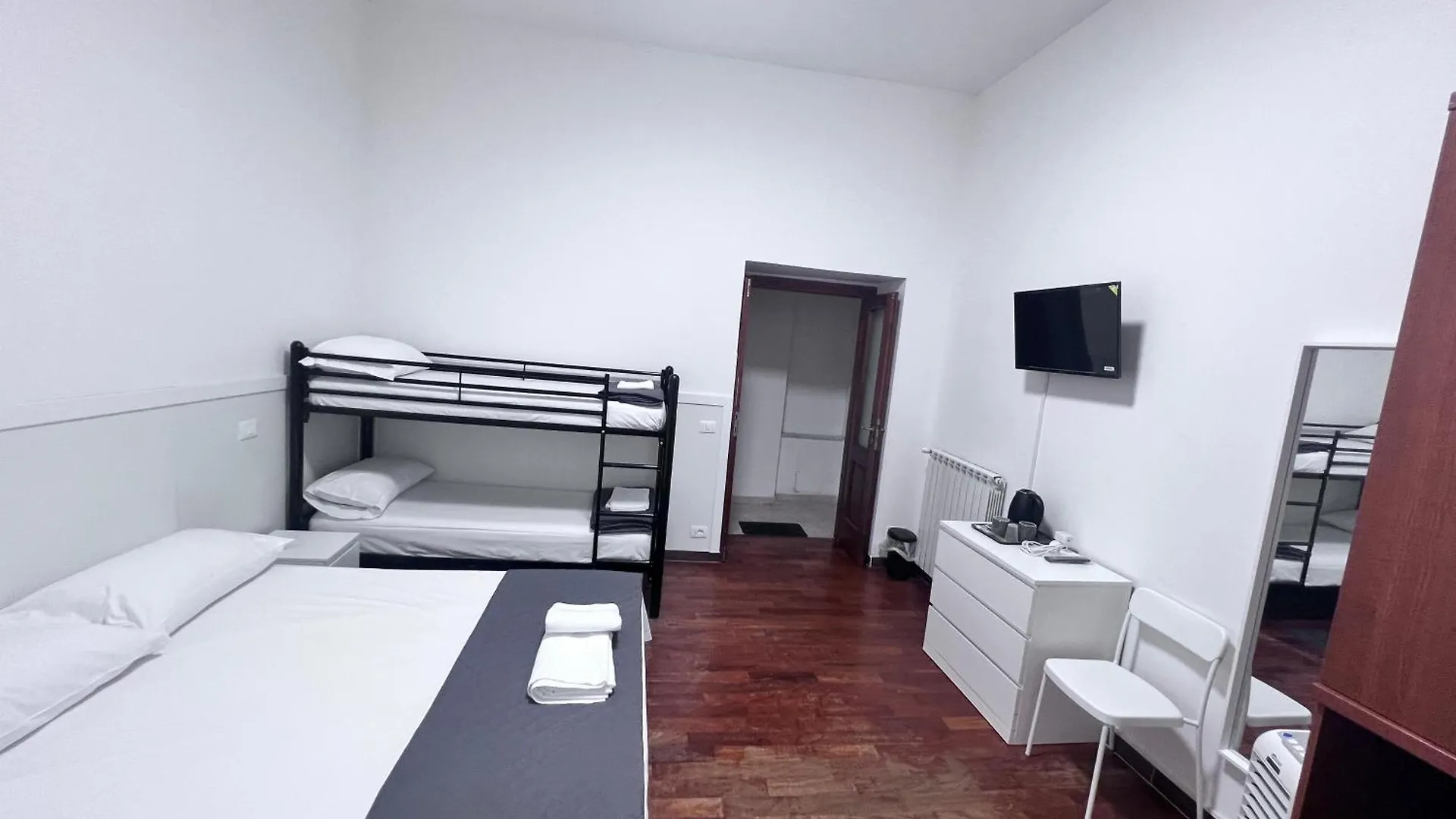ゲストハウス Roma Comfort Inn