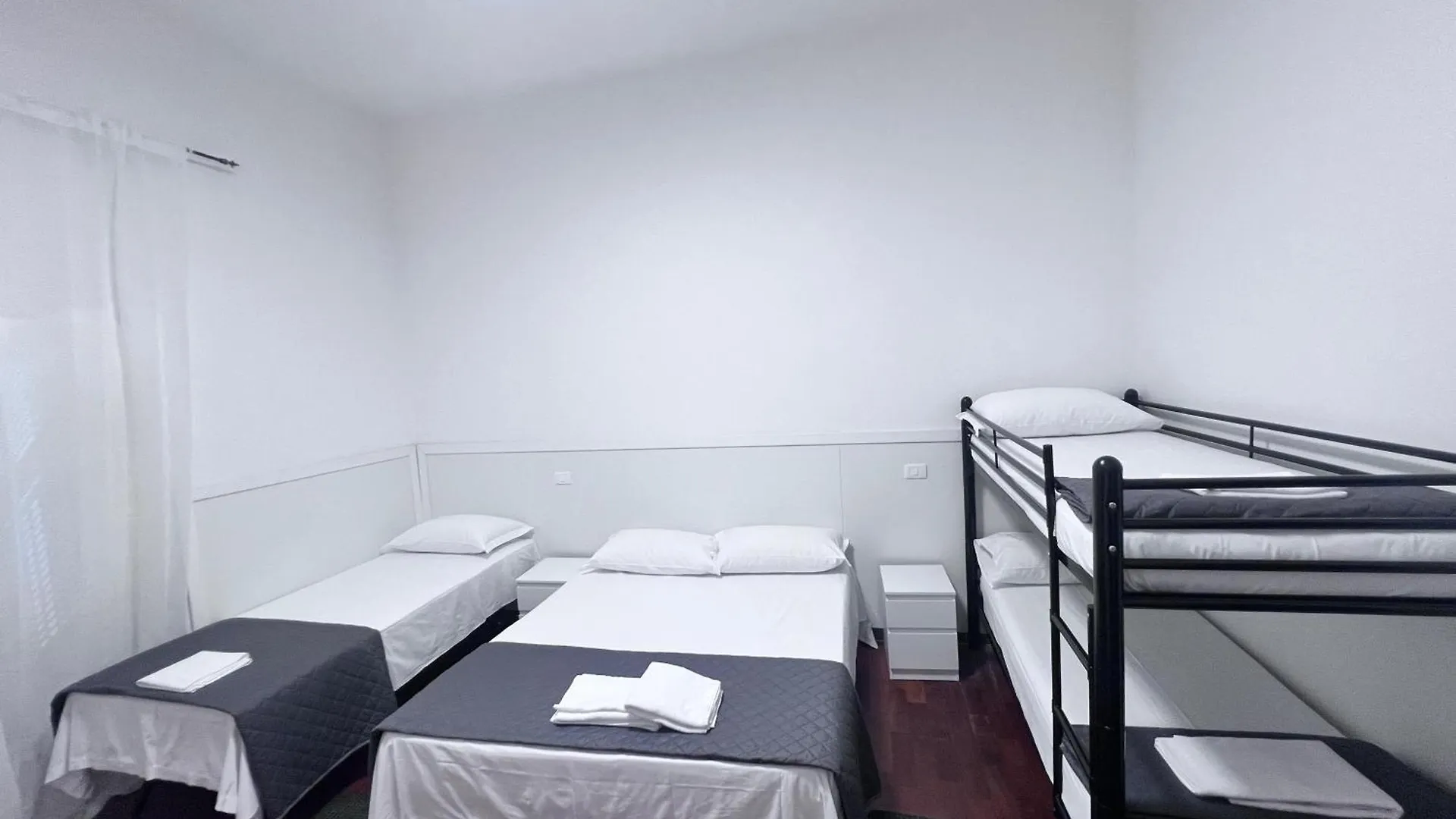 ゲストハウス Roma Comfort Inn イタリア