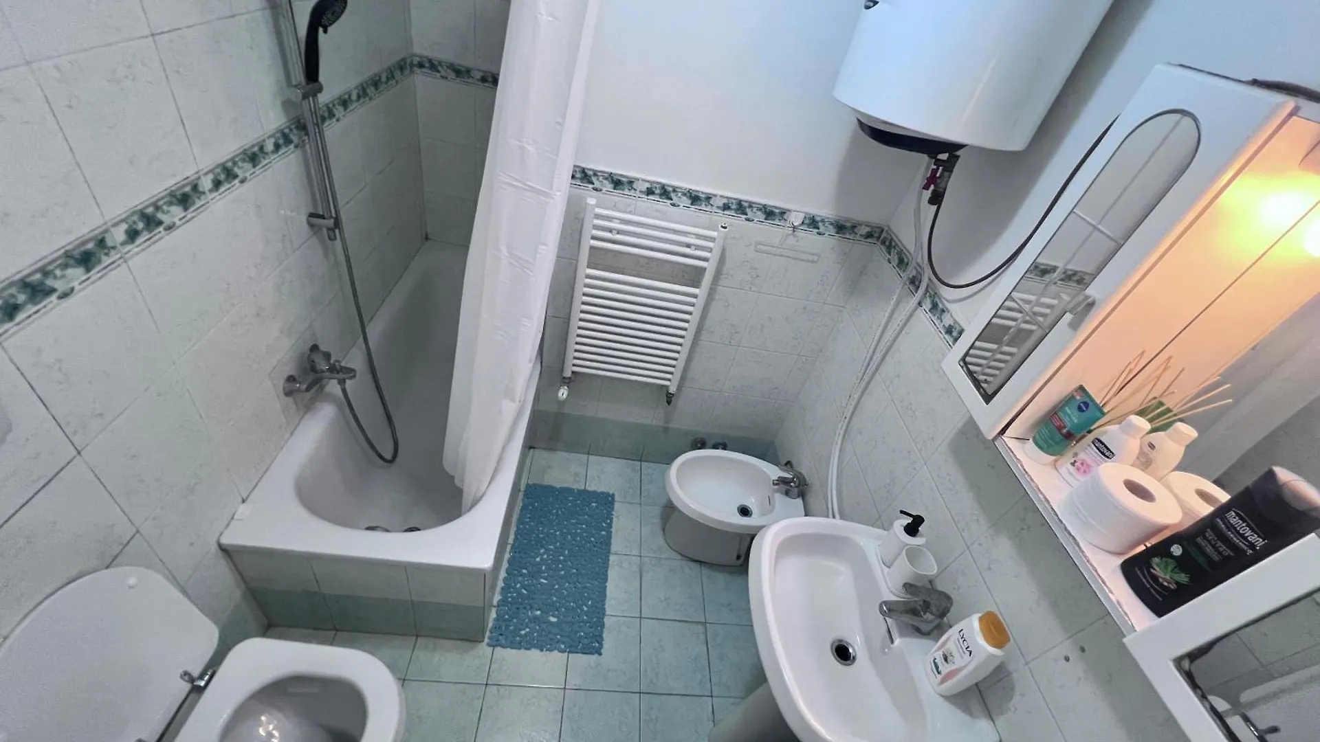 ゲストハウス Roma Comfort Inn