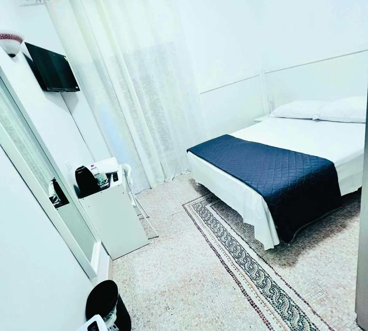 ゲストハウス Roma Comfort Inn イタリア