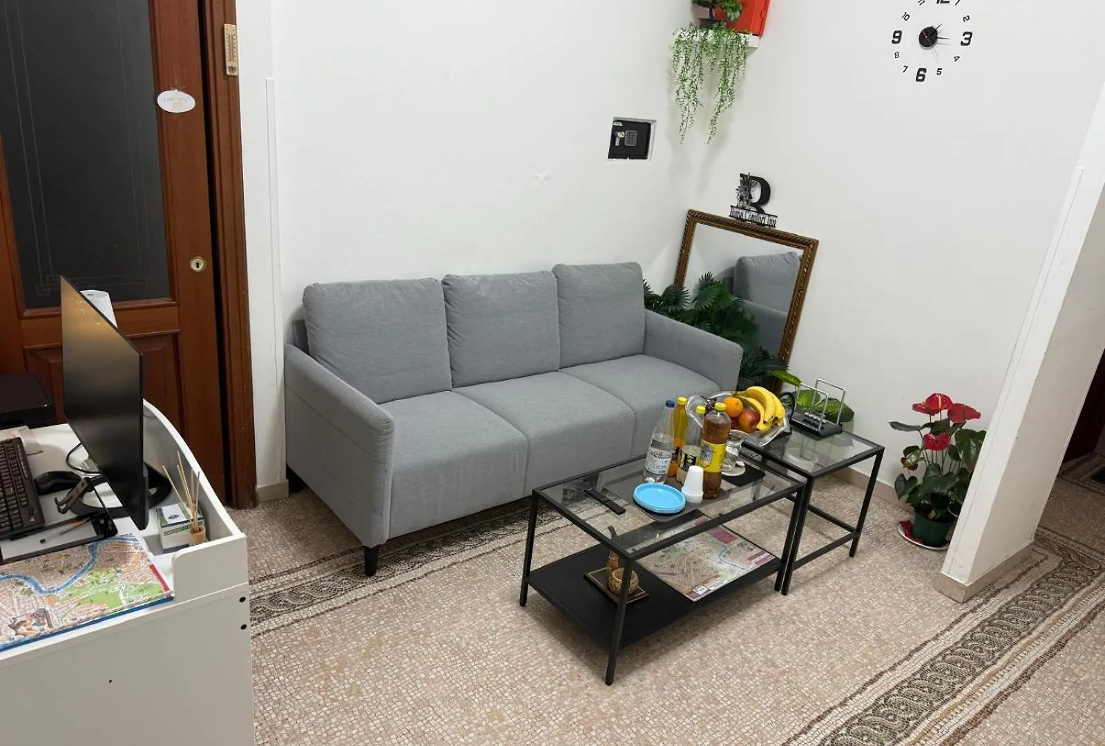 Roma Comfort Inn ゲストハウス ローマ